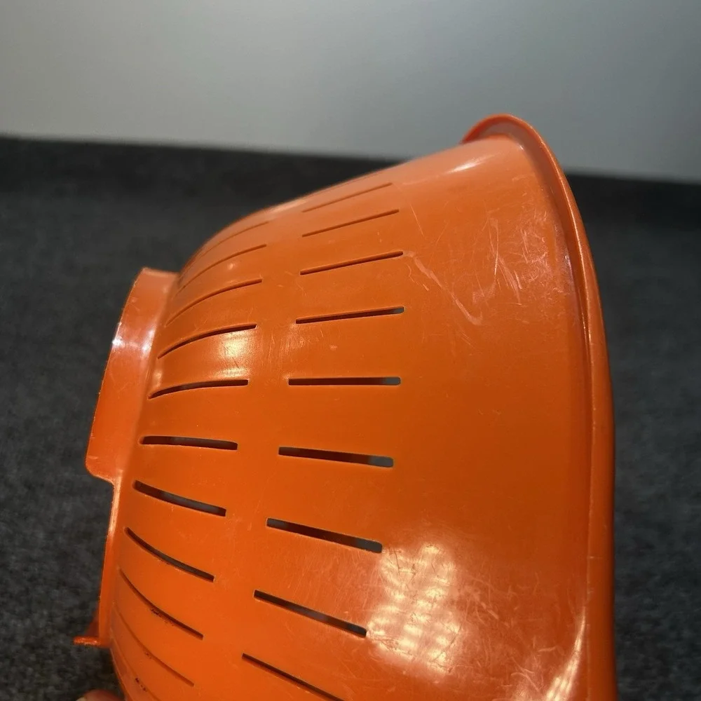 Rubbermaid vtg 1970